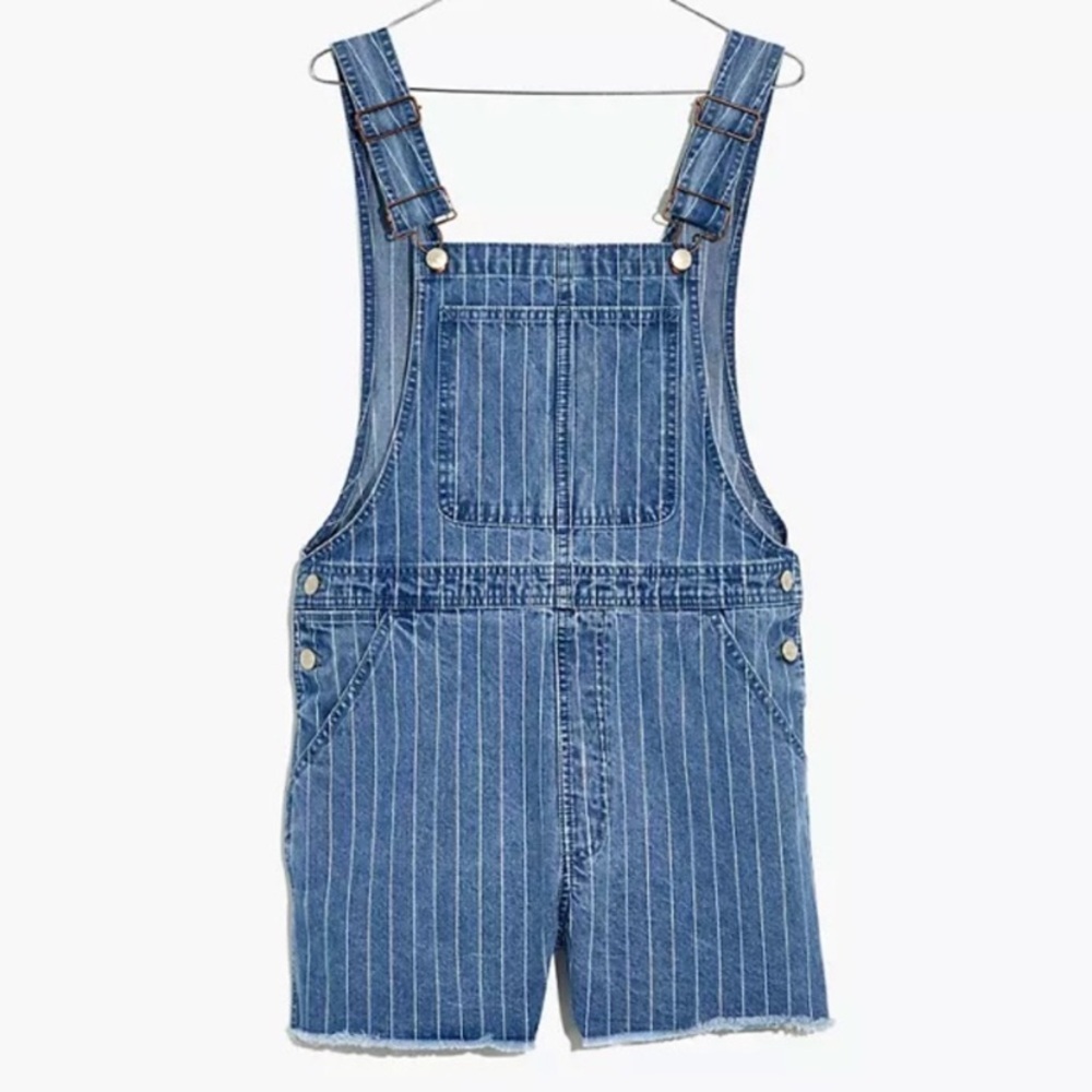 Madewell Pinyon Short Overalls in Pinstripes - Picture 5 of 6